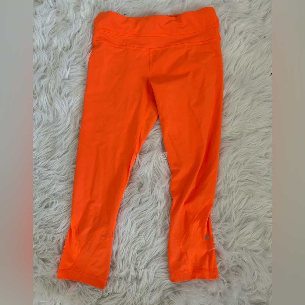 Lululemon cropped leggings size 6
